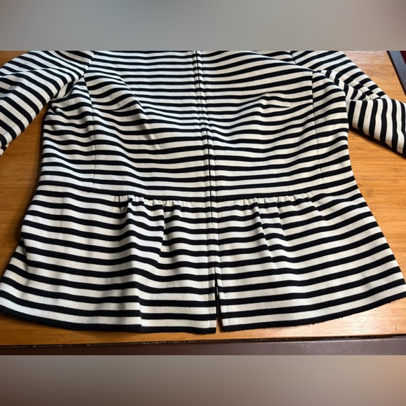 GUC Akris Punto- Striped Peplum Jacket. Size US 10 - Picture 10 of 10